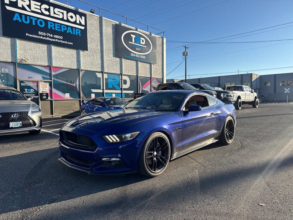 2015 FORD Mustang
