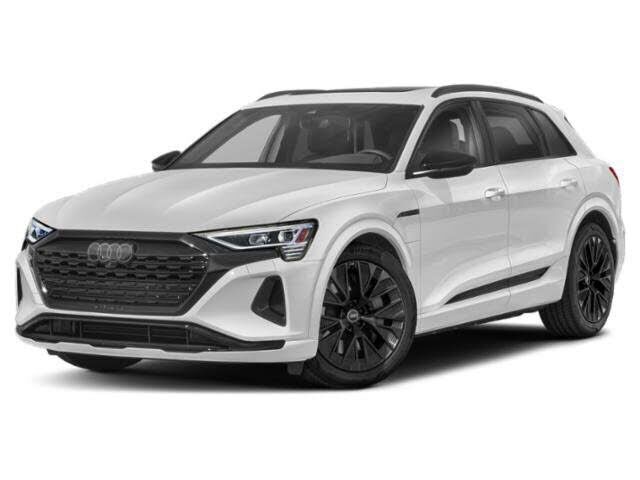 2024 AUDI Q8