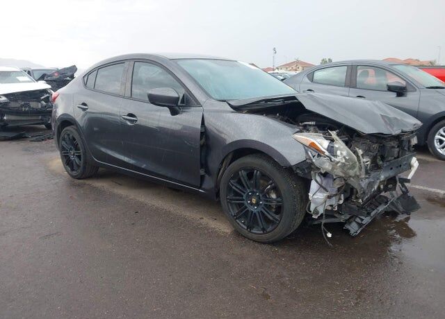 2015 MAZDA Mazda3