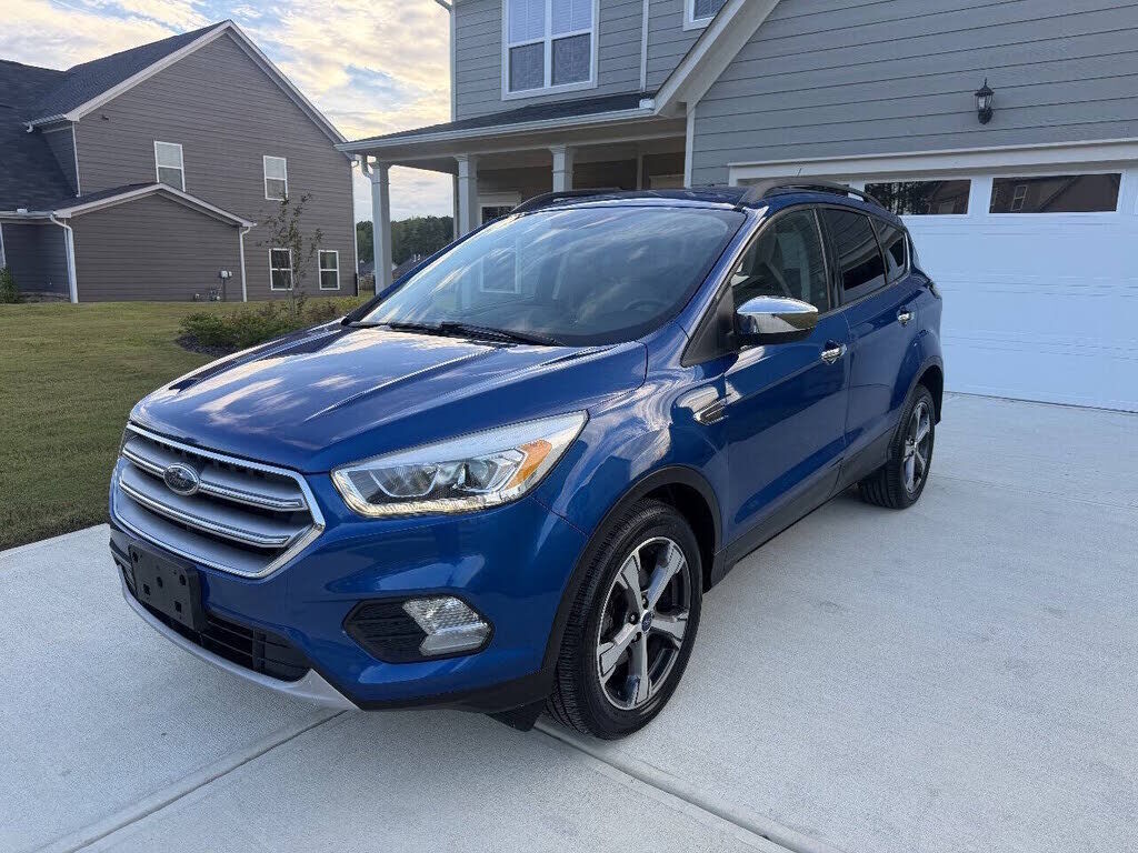 2017 FORD Escape