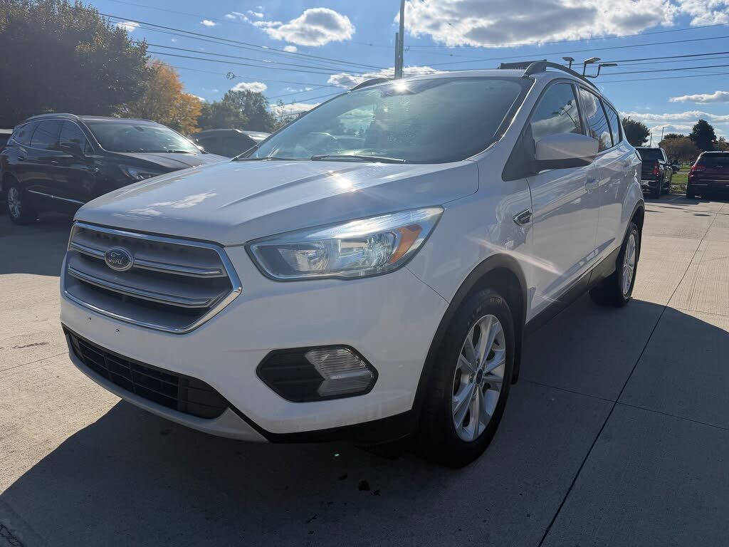2018 FORD Escape