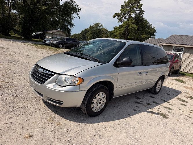 2006 CHRYSLER Town and Country