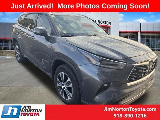 2021 TOYOTA Highlander