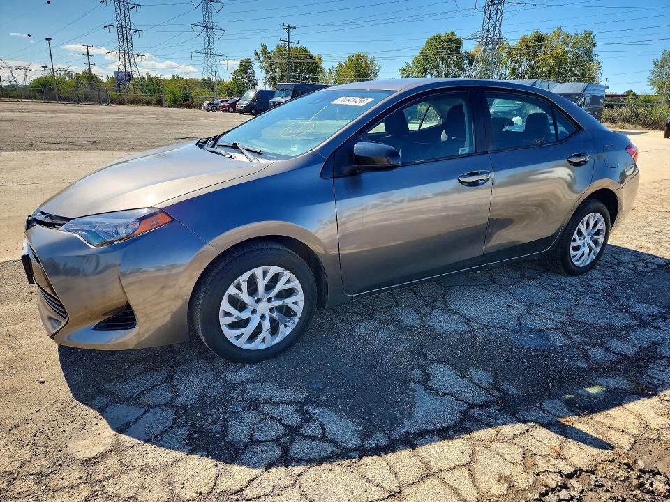 2018 TOYOTA Corolla