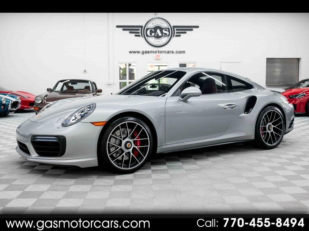 2017 PORSCHE 911