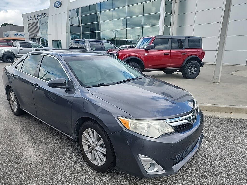 2013 TOYOTA Camry