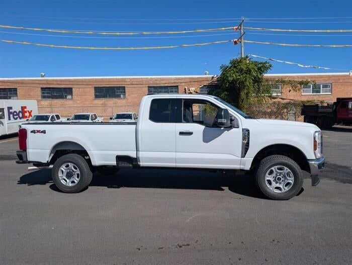 2027 FORD F-350