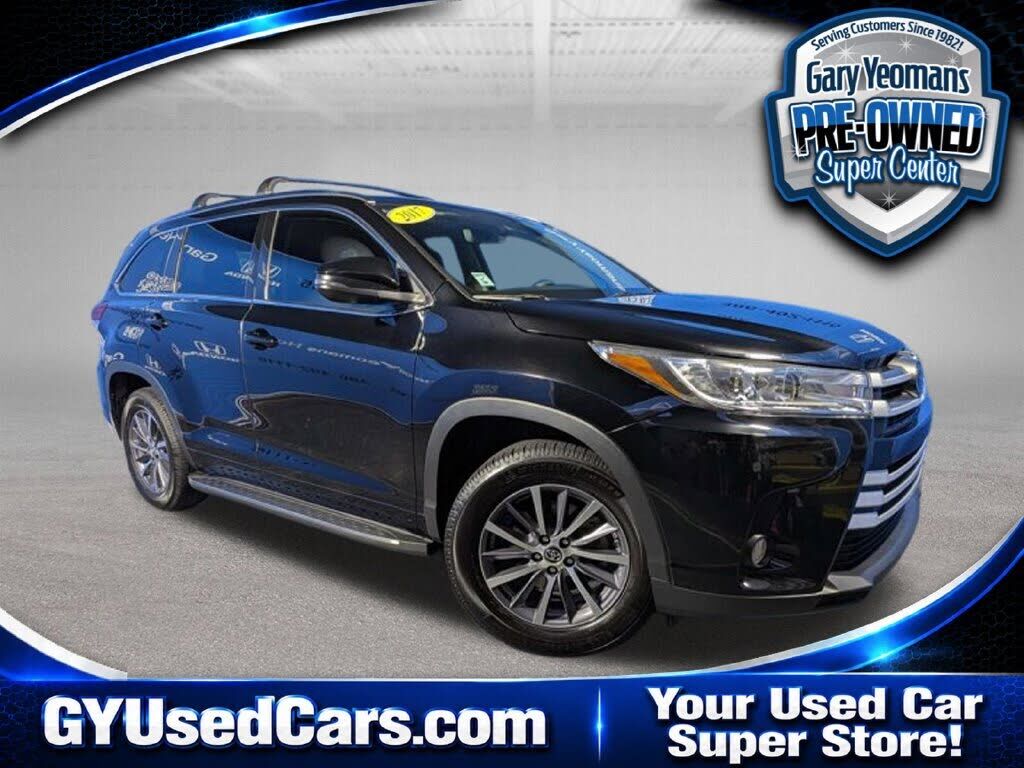 2017 TOYOTA Highlander