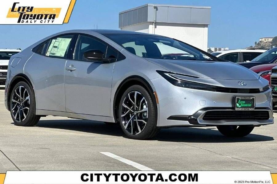 2027 TOYOTA Prius