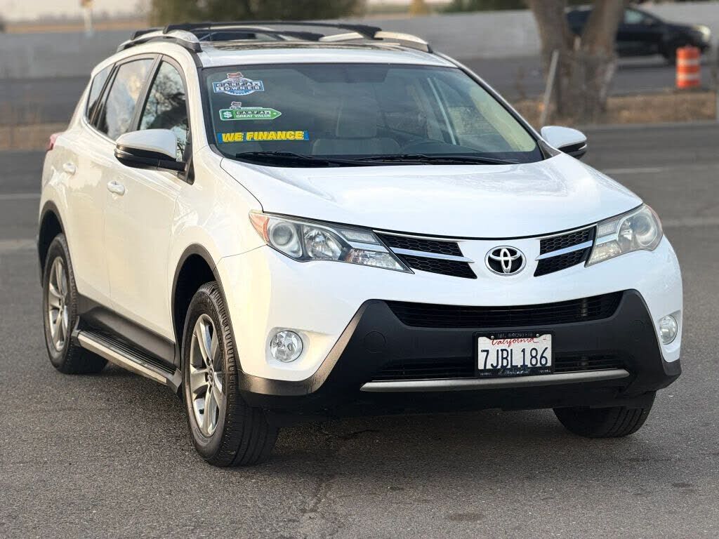 2015 TOYOTA RAV4