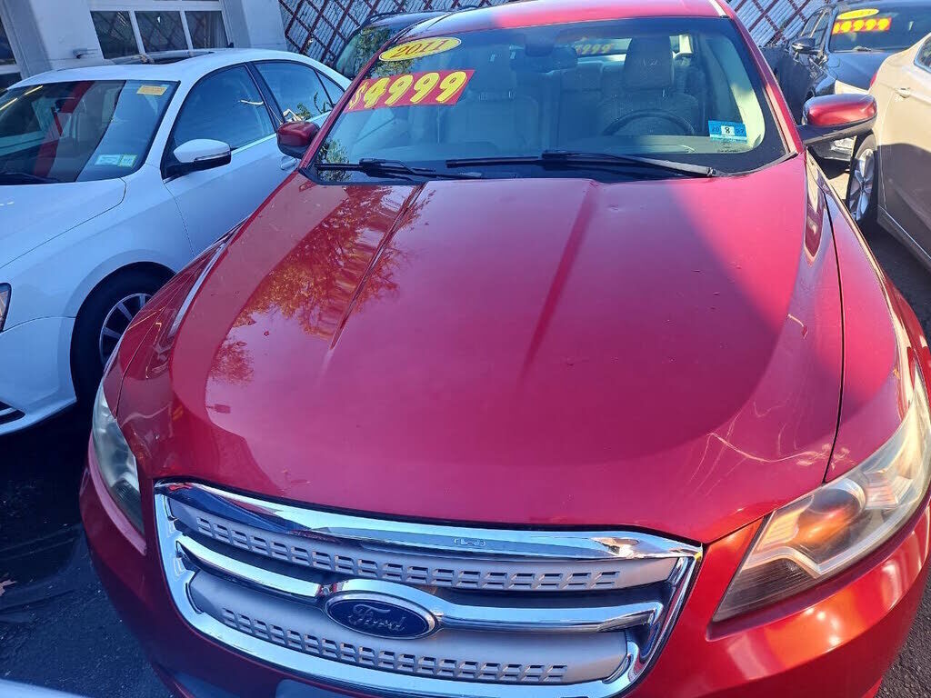 2011 FORD Taurus