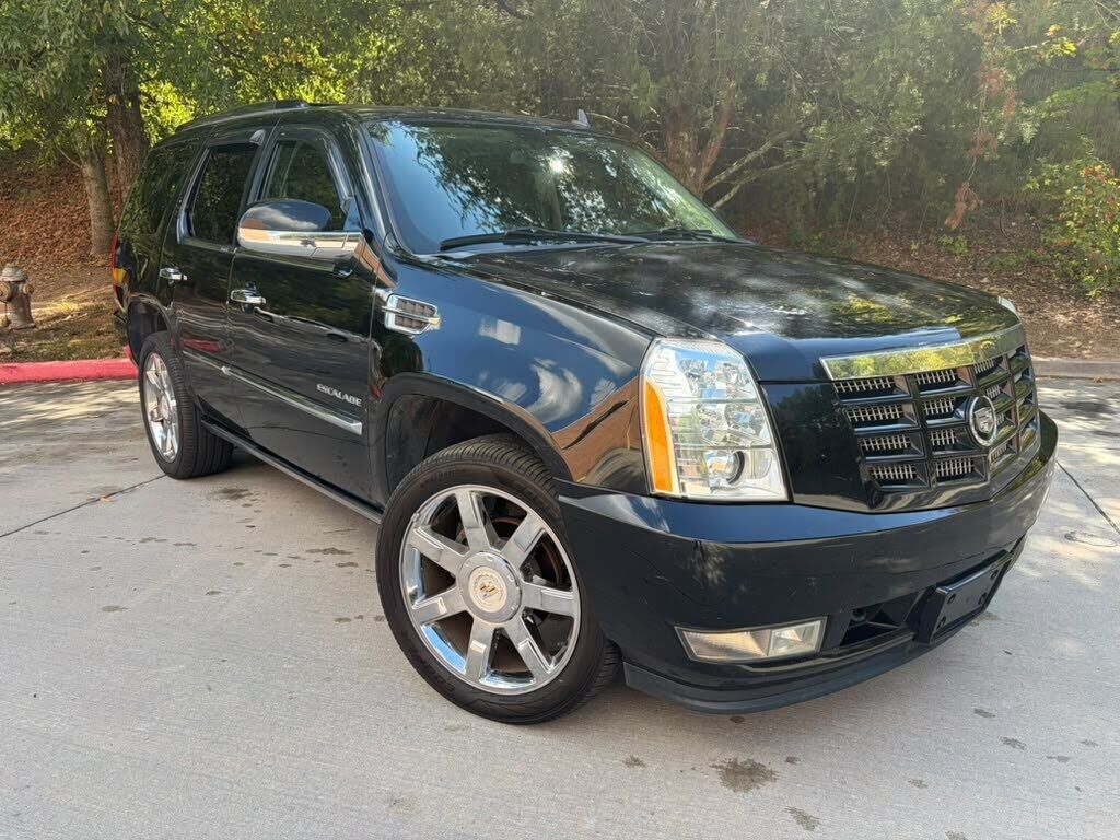 2011 CADILLAC Escalade