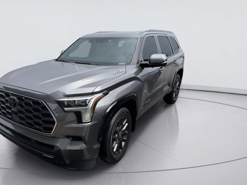 2024 TOYOTA Sequoia