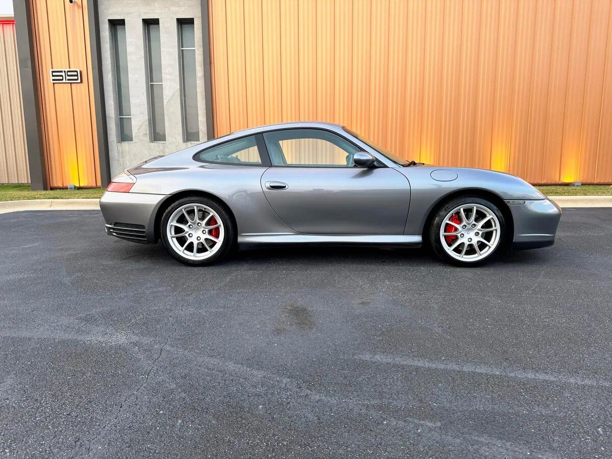 2002 PORSCHE 911