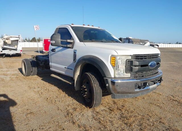 2017 FORD F-550