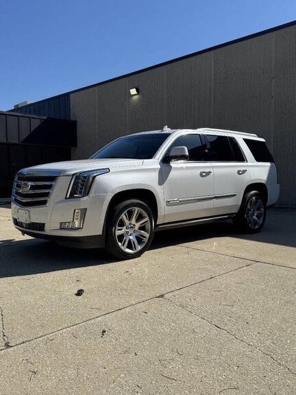 2016 CADILLAC Escalade