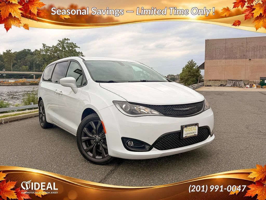 2019 CHRYSLER Pacifica
