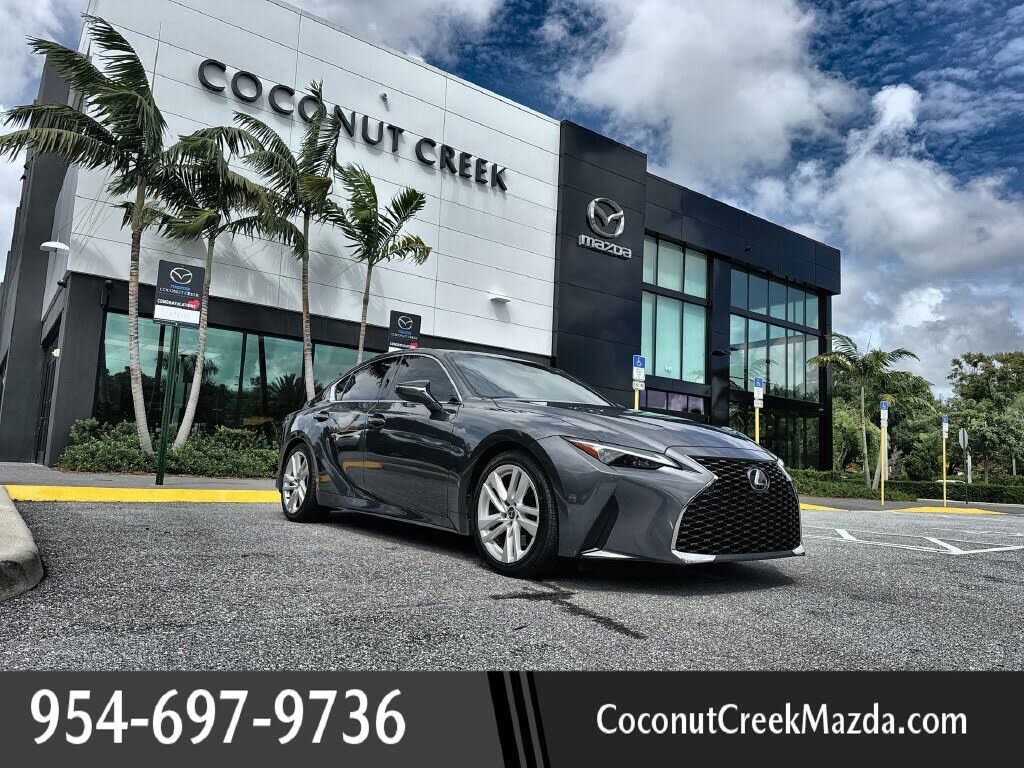 2023 LEXUS IS