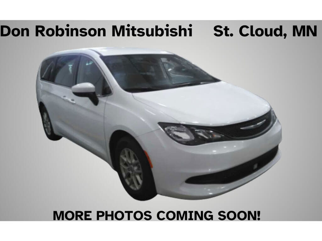 2023 CHRYSLER Voyager