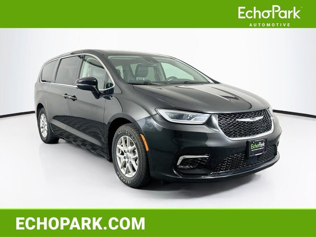 2023 CHRYSLER Pacifica