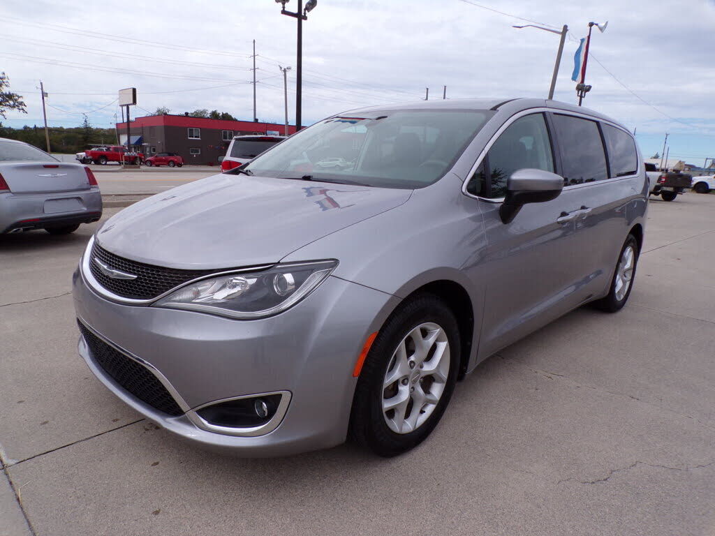 2017 CHRYSLER Pacifica