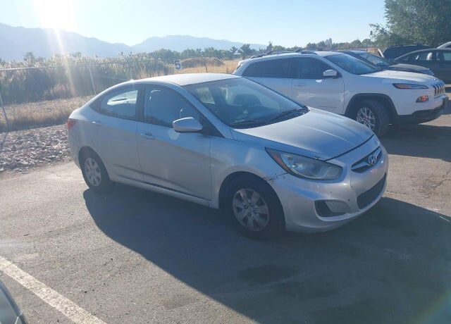 2013 HYUNDAI Accent