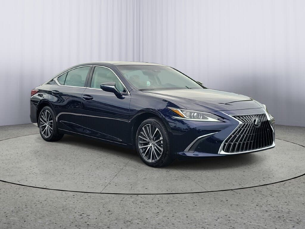 2025 LEXUS ES