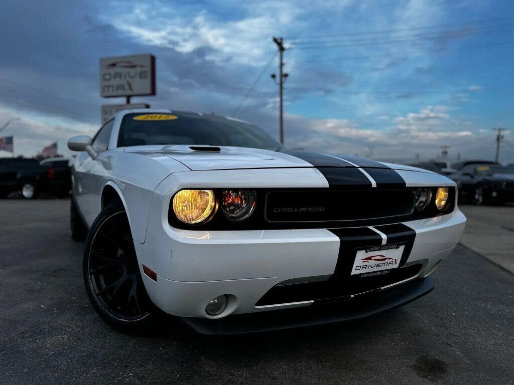 2012 DODGE Challenger