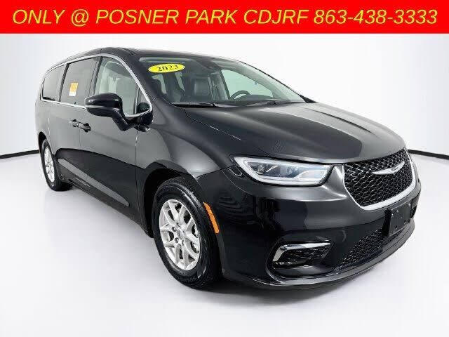2023 CHRYSLER Pacifica