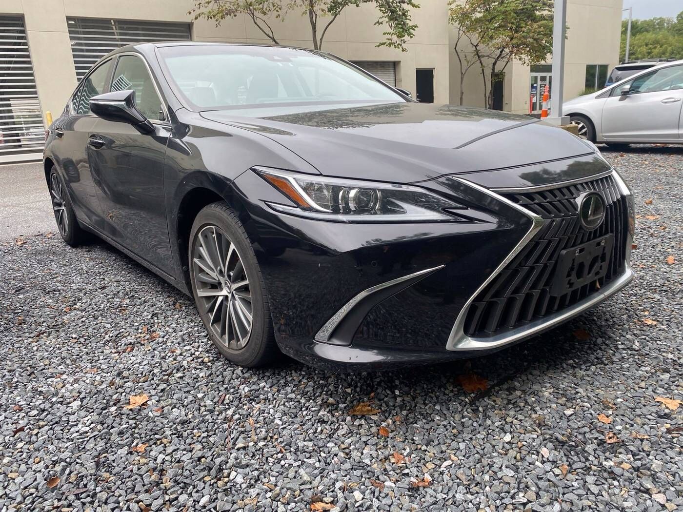 2024 LEXUS ES