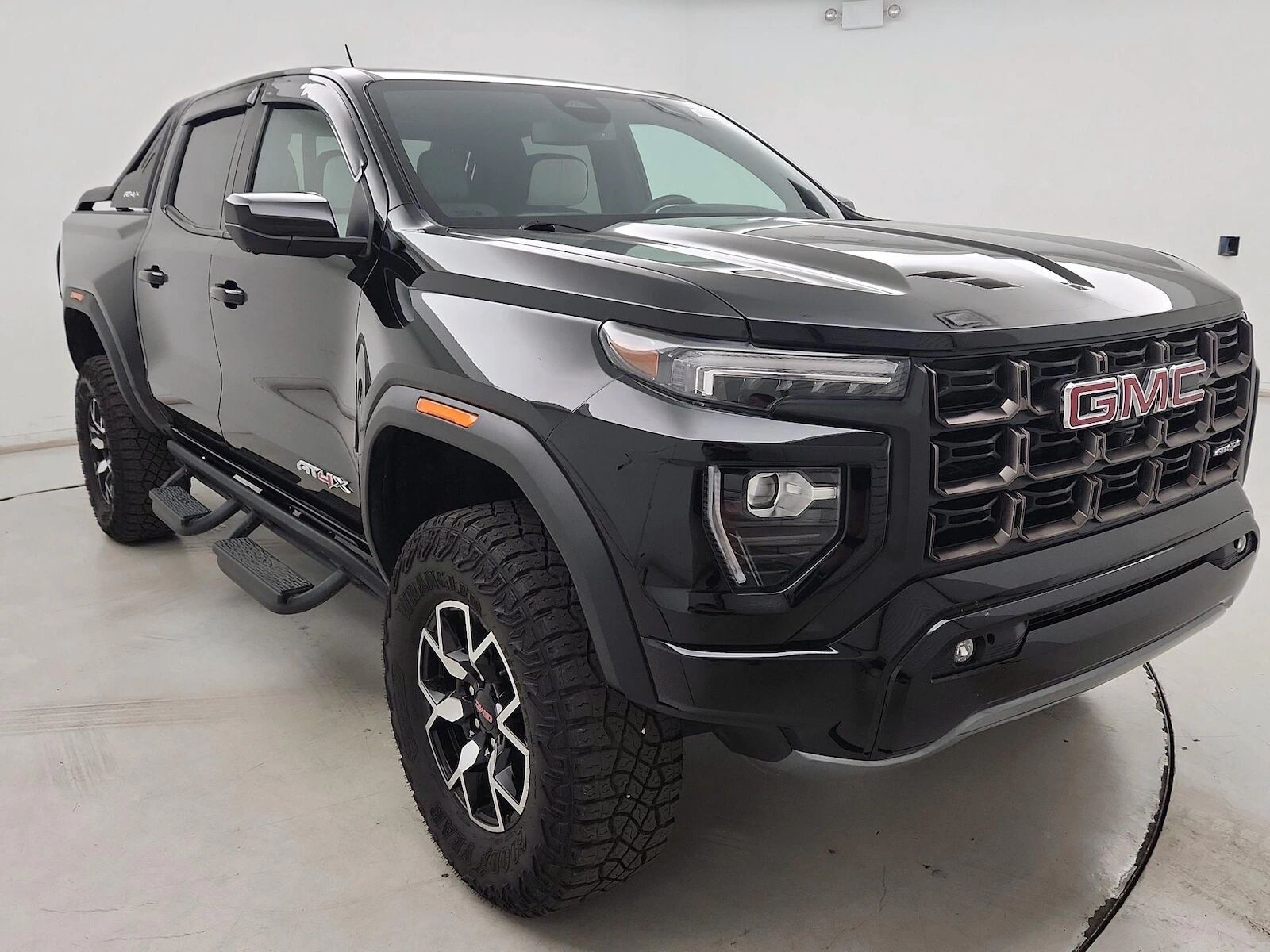 2024 GMC Canyon