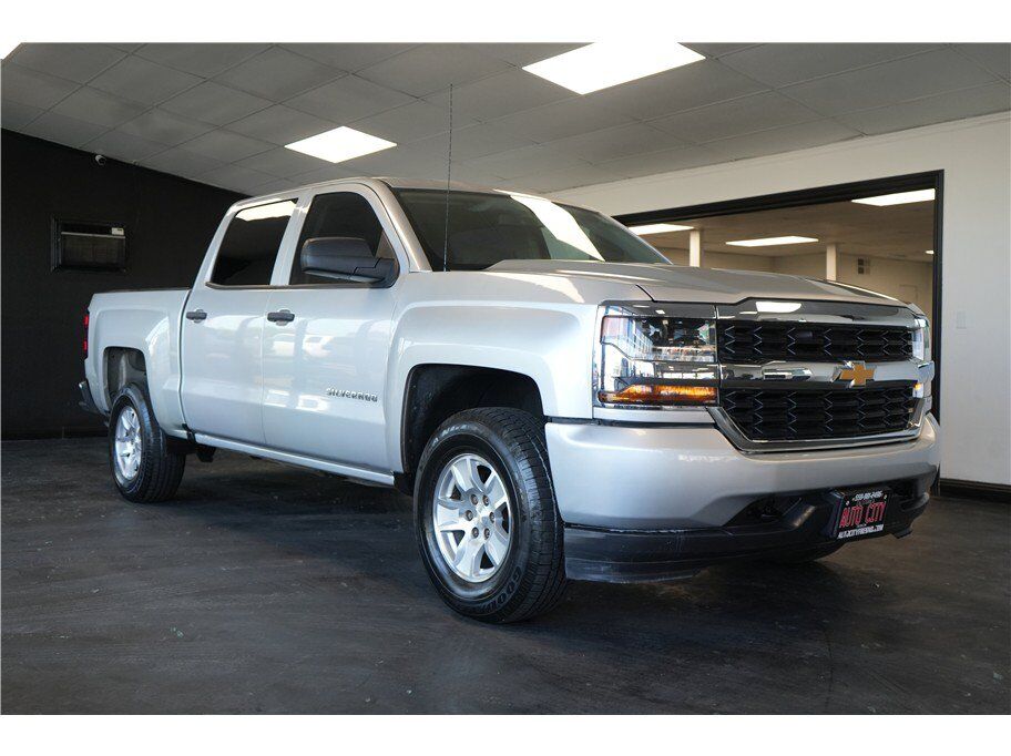 2018 CHEVROLET Silverado