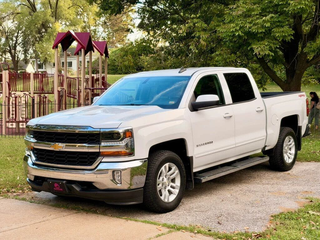 2018 CHEVROLET Silverado