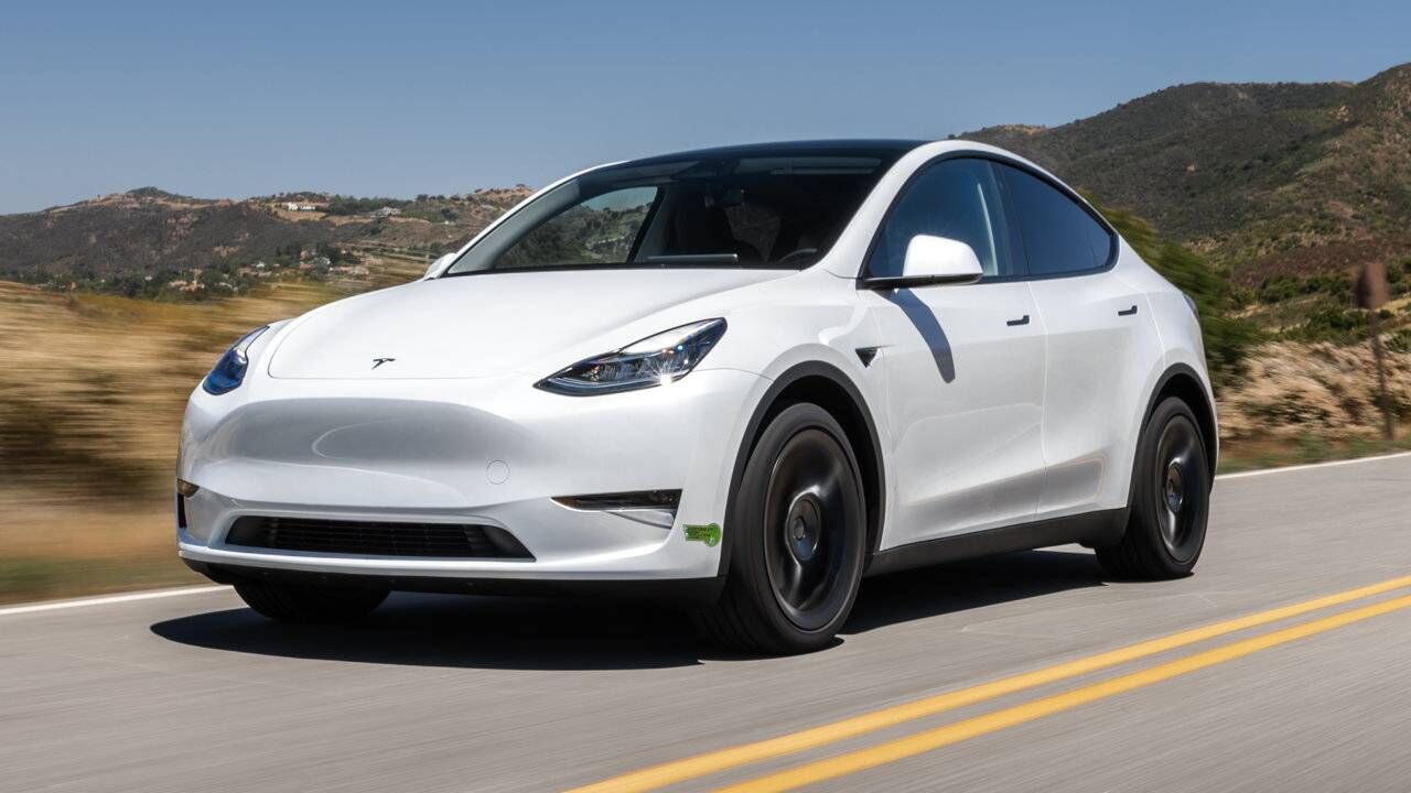 2023 TESLA Model Y