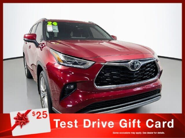 2024 TOYOTA Highlander
