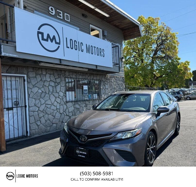 2020 TOYOTA Camry