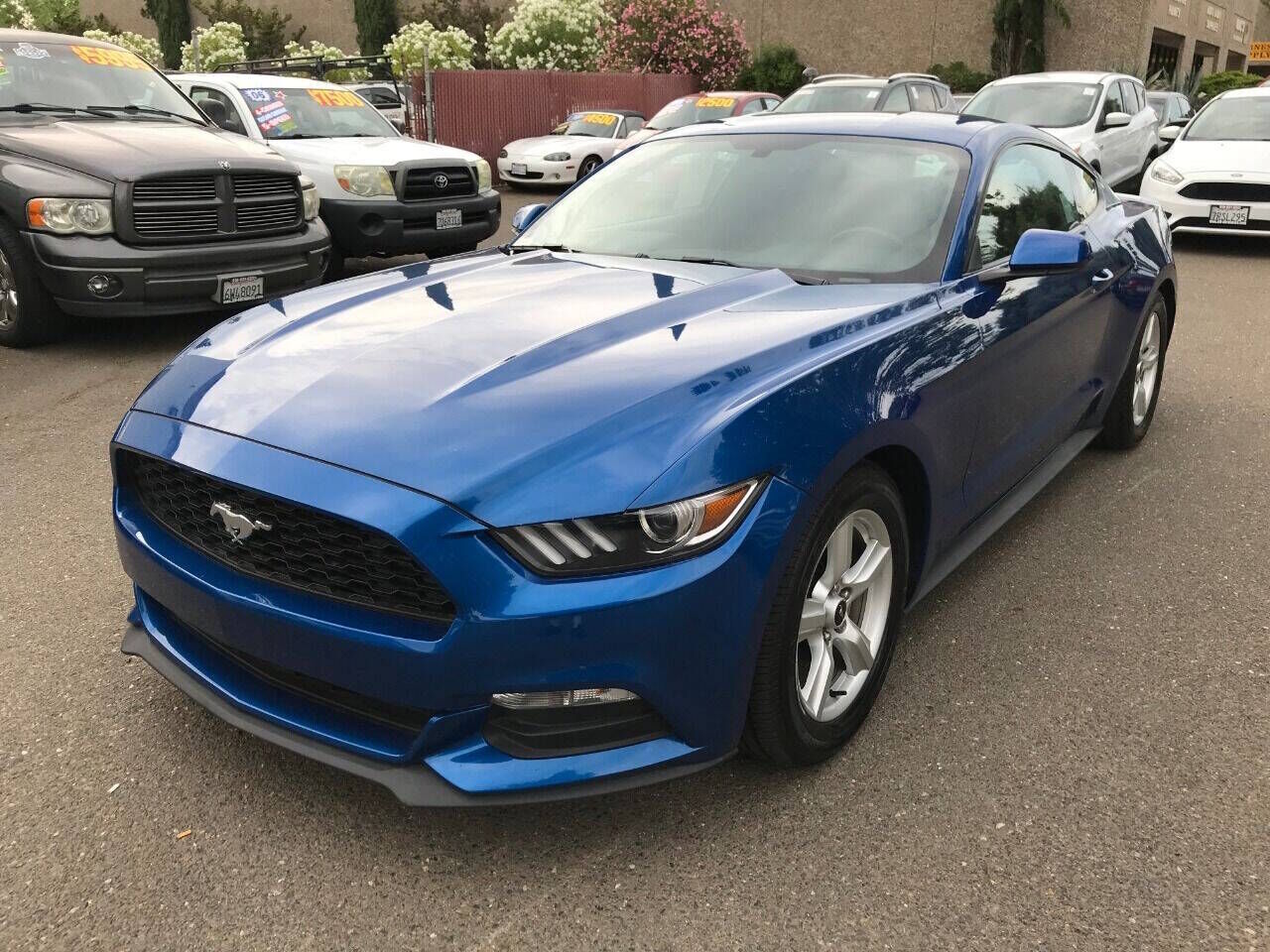 2017 FORD Mustang