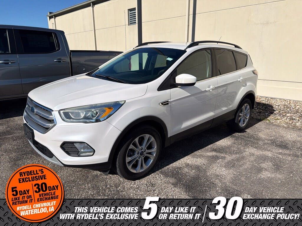 2017 FORD Escape