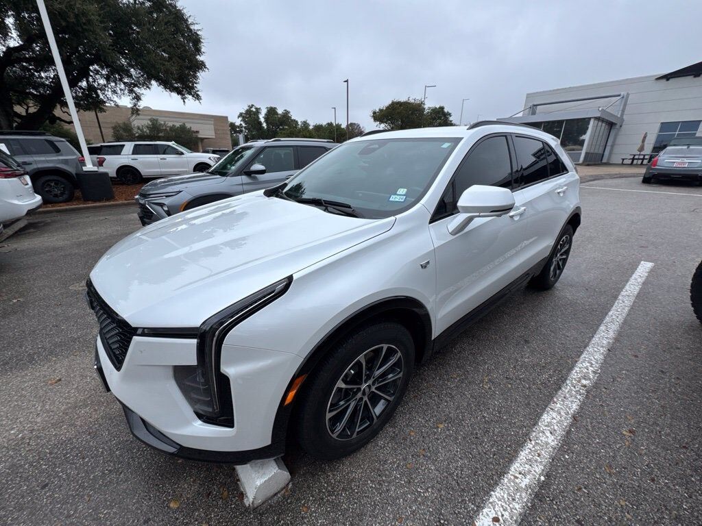 2025 CADILLAC XT4