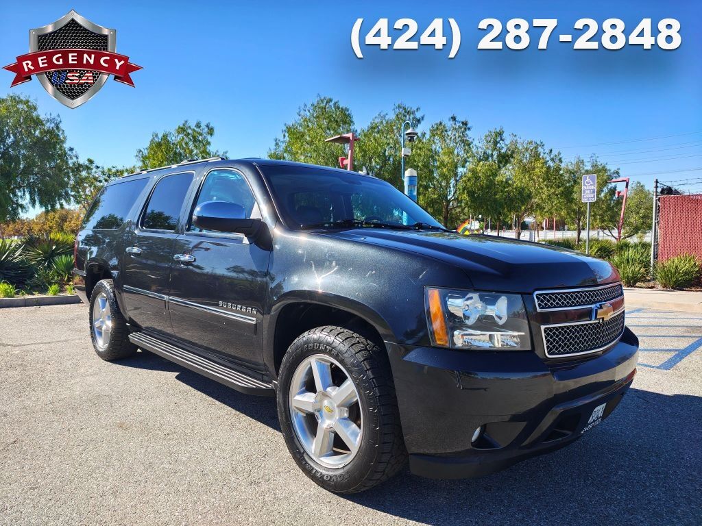 2013 CHEVROLET Suburban