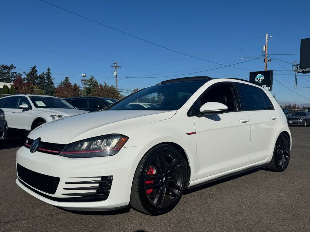 2017 VOLKSWAGEN Golf GTI