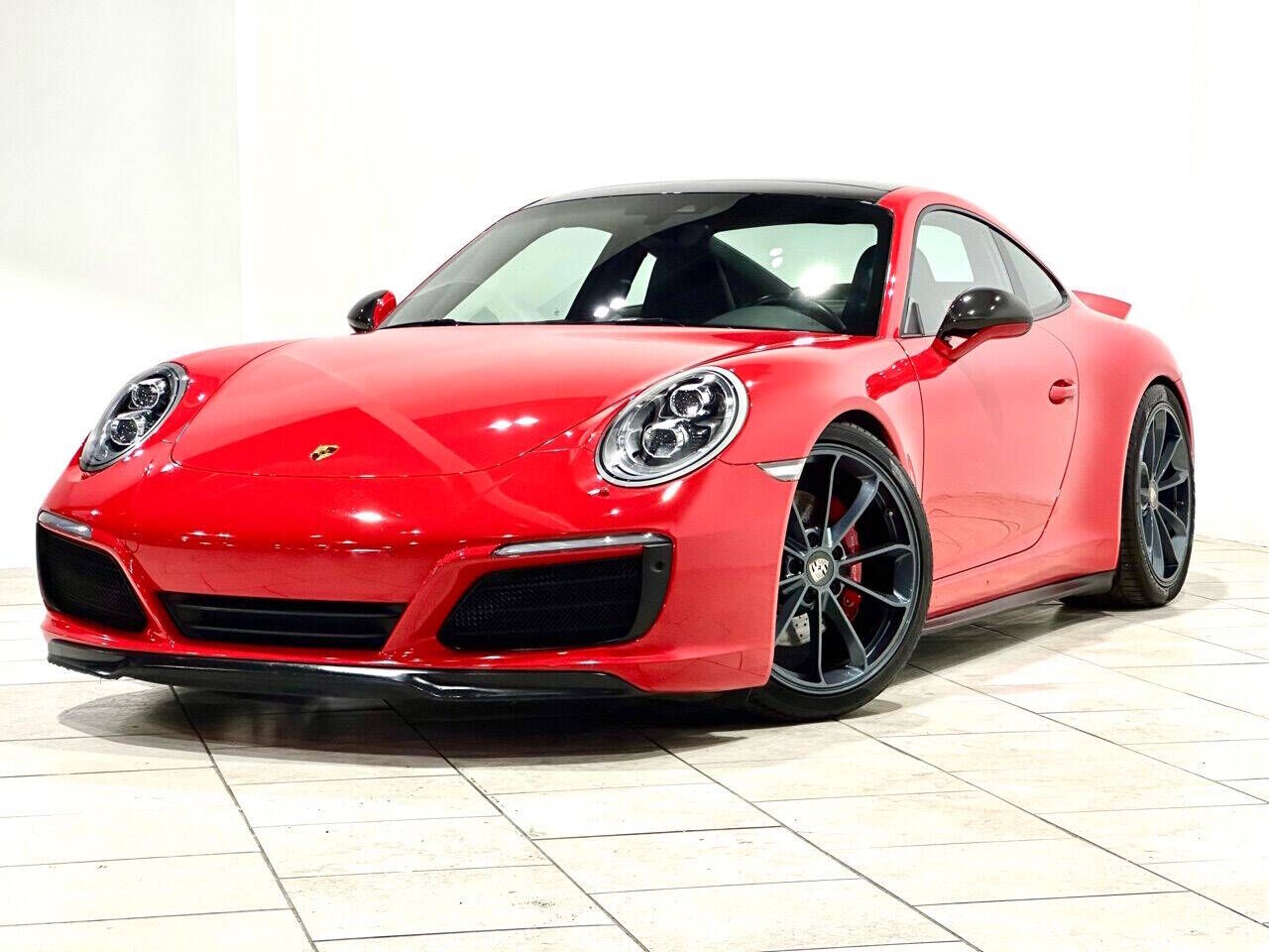 2017 PORSCHE 911