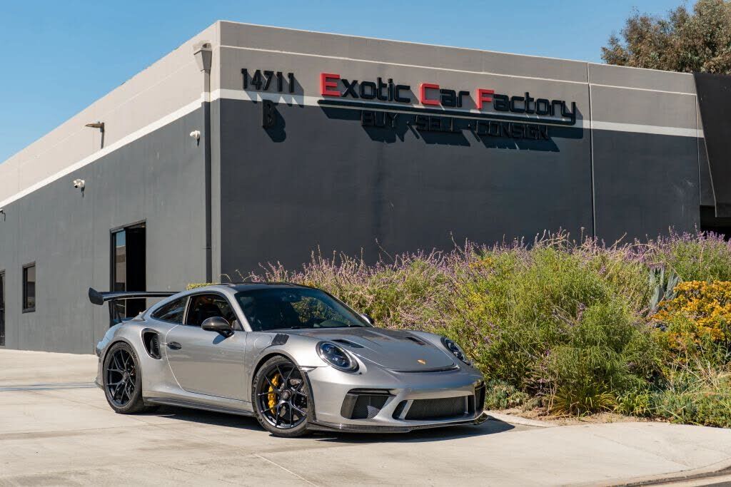 2019 PORSCHE 911