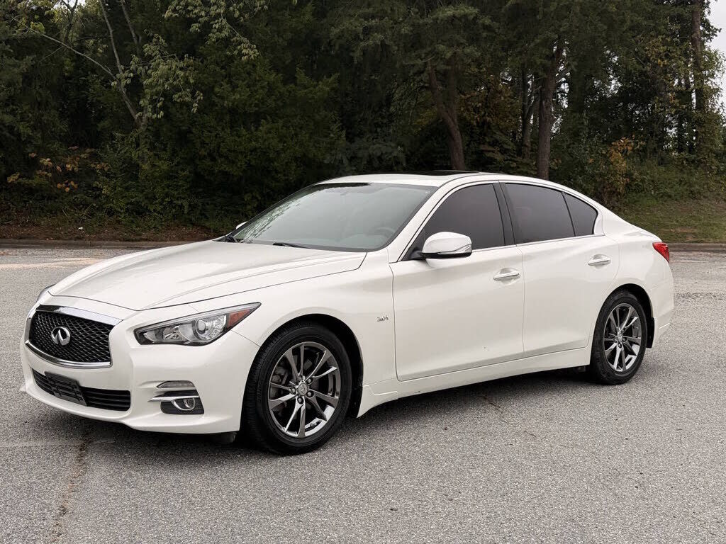 2017 INFINITI Q50