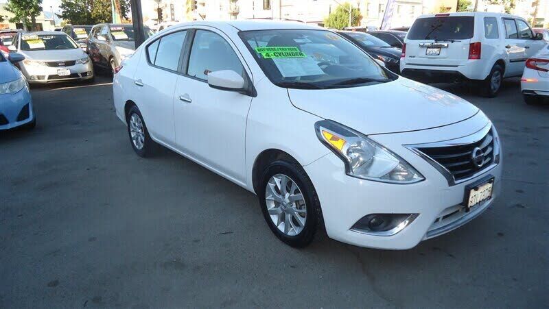 2018 NISSAN Versa
