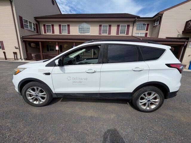 2017 FORD Escape