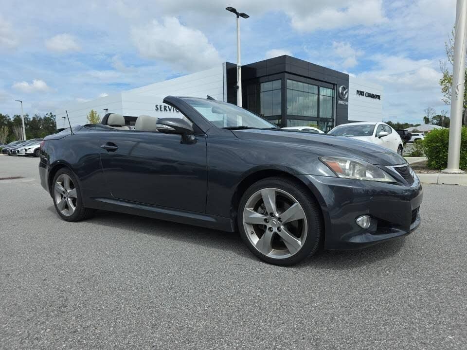 2011 LEXUS IS