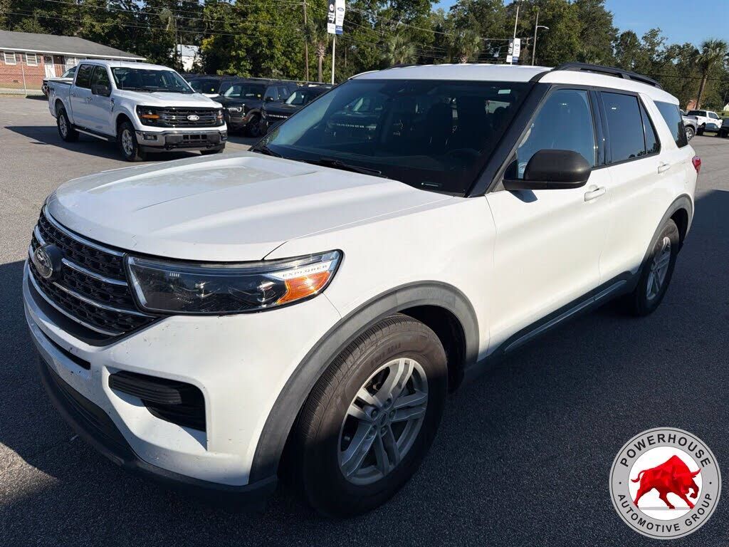 2021 FORD Explorer