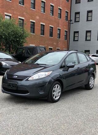 2011 FORD Fiesta