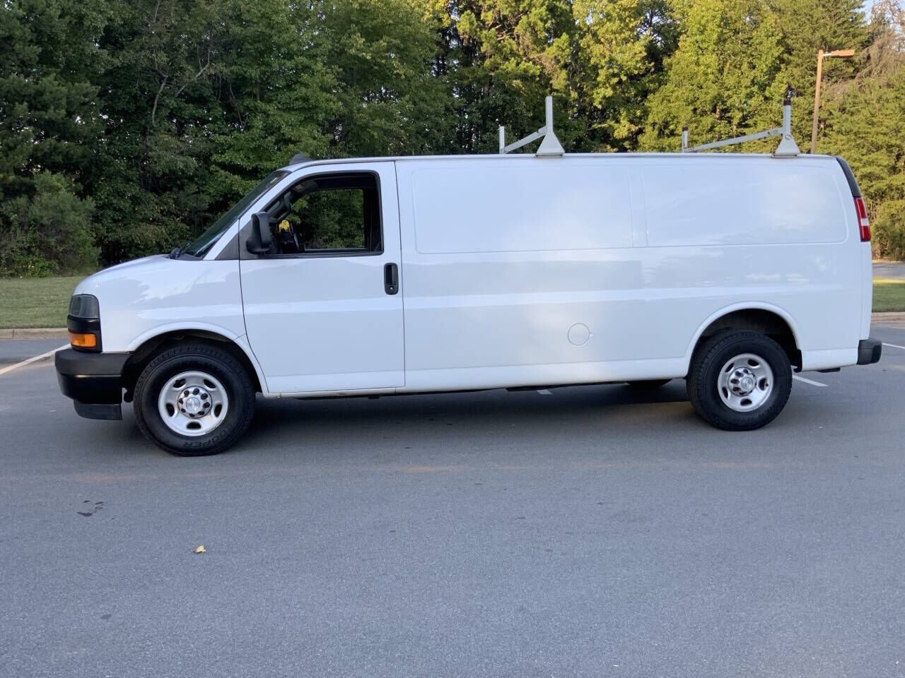 2019 CHEVROLET Express